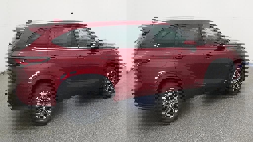 New 2026 Toyota Highlander XLE image 10