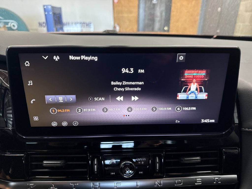 New 2026 Nissan Pathfinder SL w/ SL Premium Package AWD/4WD image 12