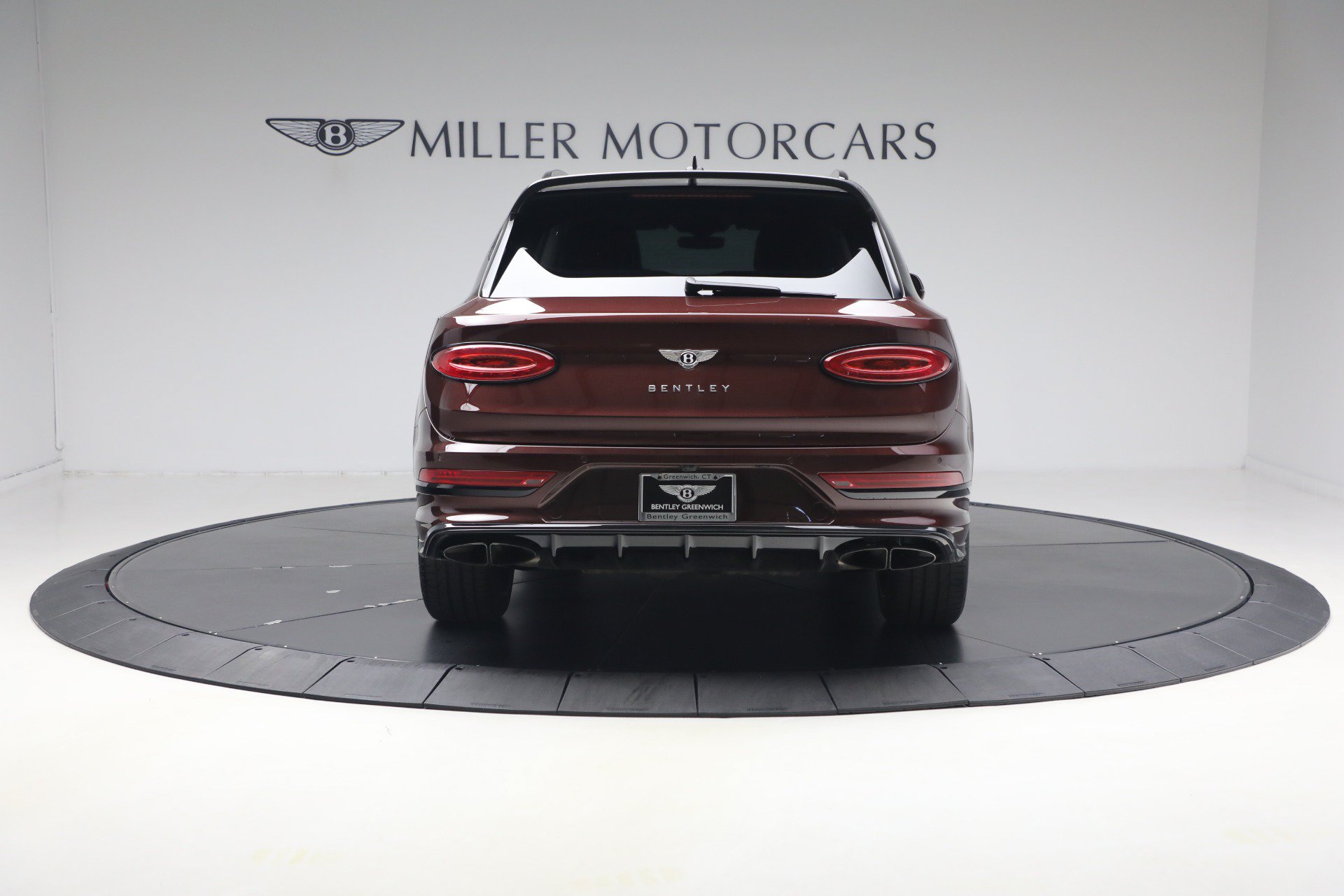 Certified 2024 Bentley Bentayga Extended Wheelbase AWD/4WD image 6