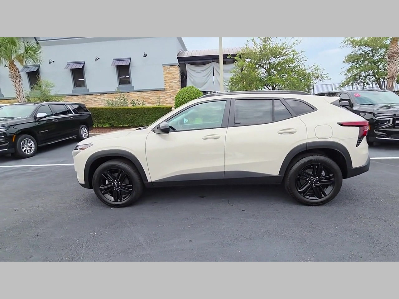 New 2026 Chevrolet Trax ACTIV w/ Sunroof Package FWD image 21