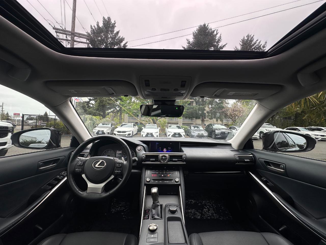 Used 2017 Lexus IS 200t RWD image 7