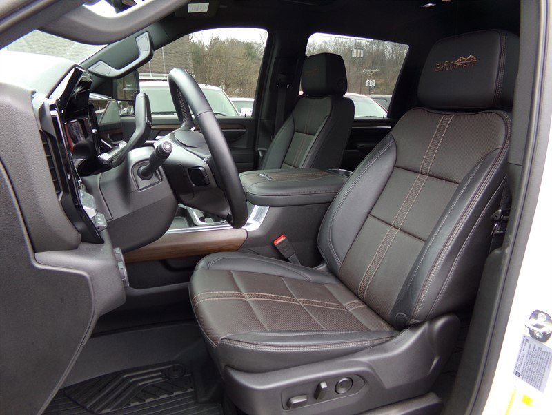 Used 2024 Chevrolet Silverado 2500 High Country w/ High Country Premium Package image 40