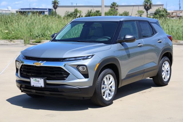 New 2026 Chevrolet TrailBlazer LS w/ LS Convenience Package FWD image 3