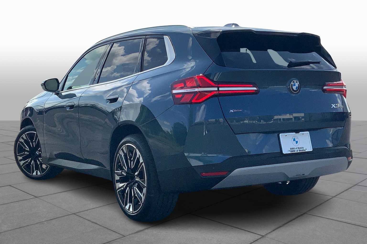 Used 2025 BMW X3 xDrive30i w/ Premium Package image 12