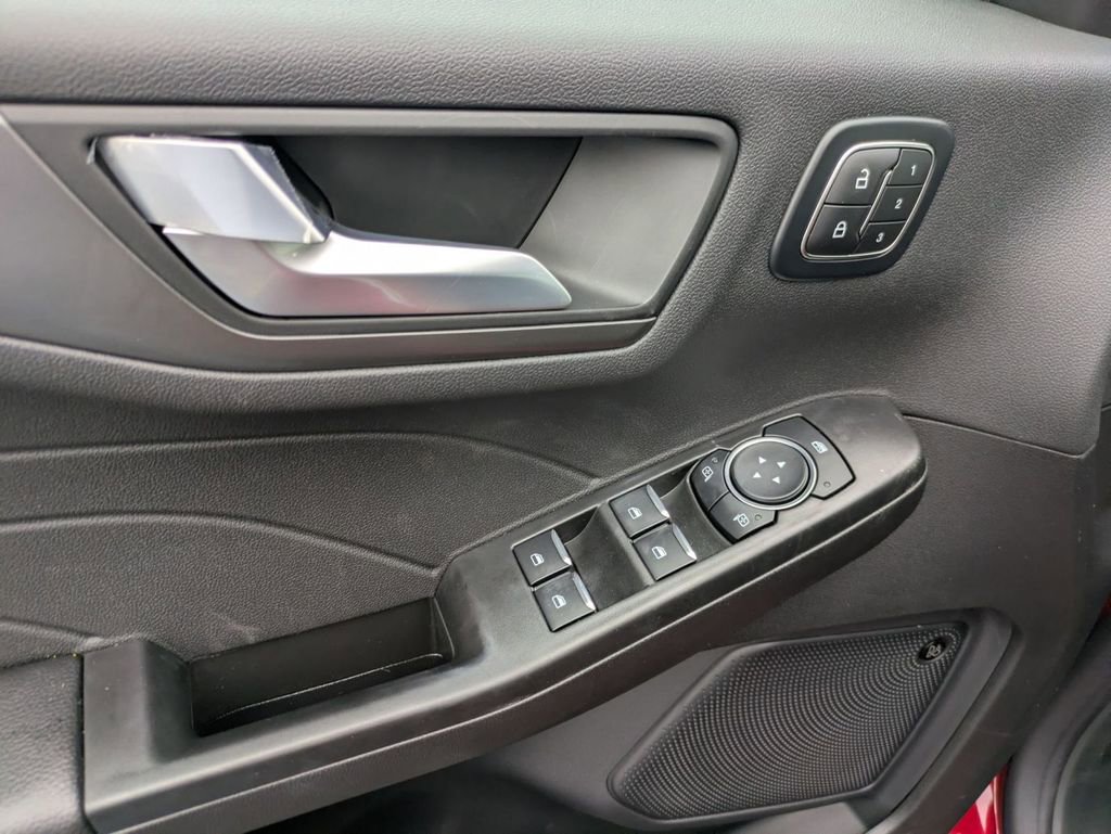 New 2026 Ford Escape Active w/ Active Premium Tech Pack image 23