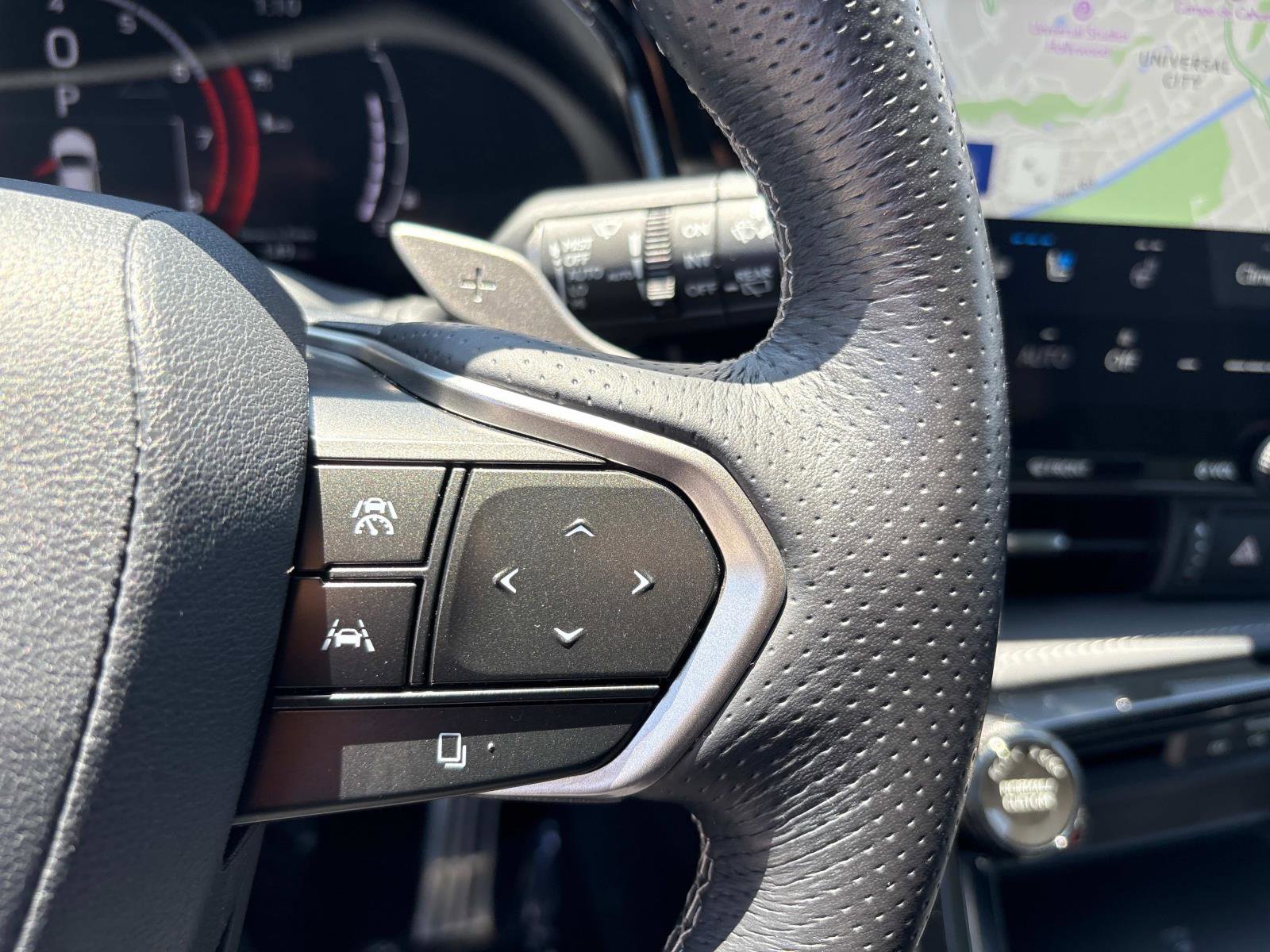 Used 2024 BMW 330i xDrive Sedan w/ Premium Package image 21