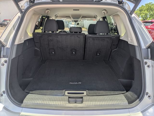 Used 2024 Nissan Rogue SV AWD/4WD image 25