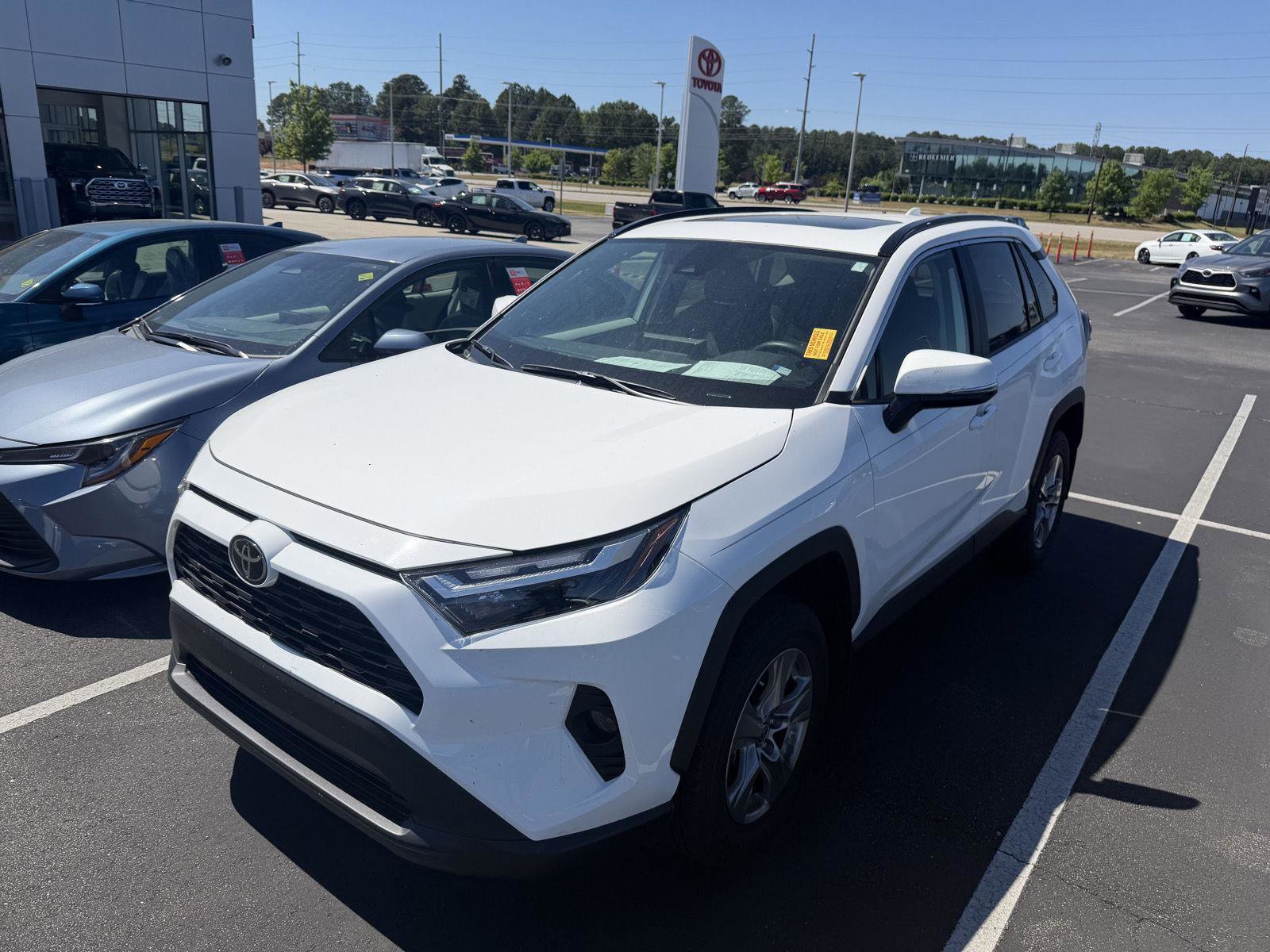 Used 2024 Toyota RAV4 XLE w/ Convenience Package FWD image 16