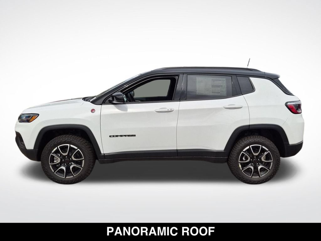 New 2026 Jeep Compass Trailhawk w/ Sun, Sound & Navigation Group AWD/4WD image 5