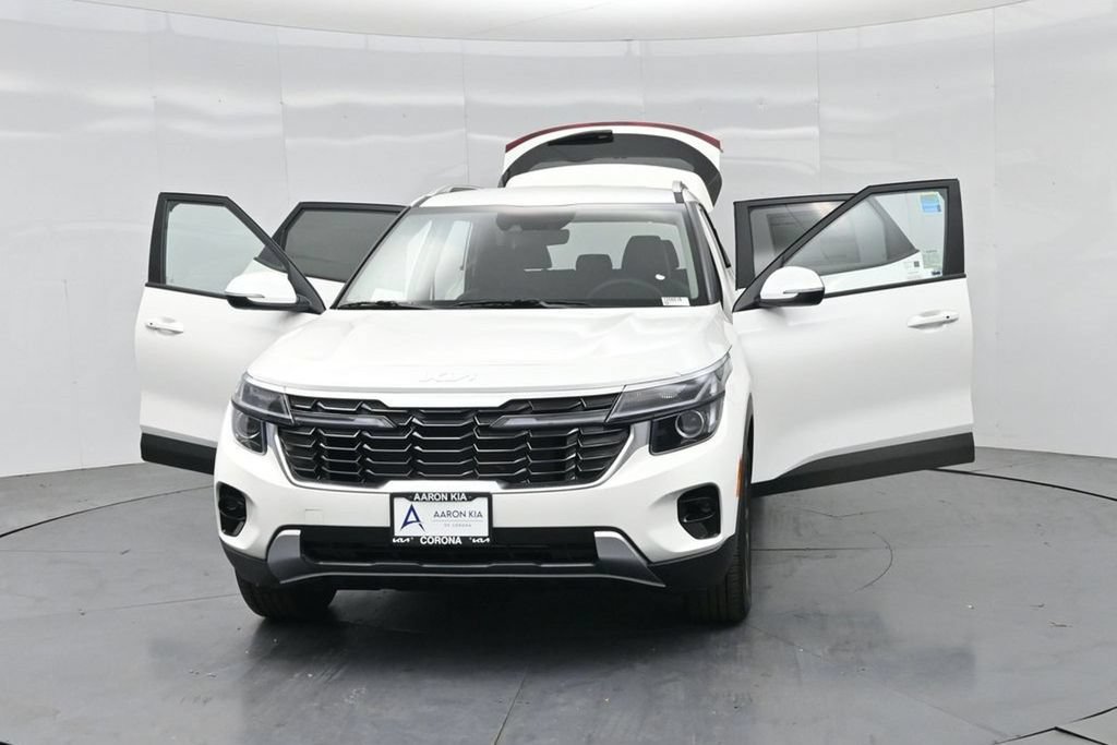 New 2026 Kia Seltos S FWD image 46