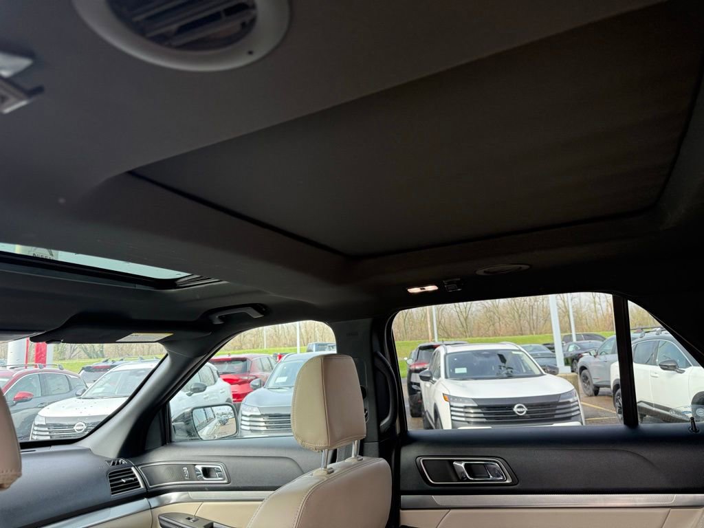 Used 2018 Ford Explorer XLT w/ Equipment Group 202A image 21