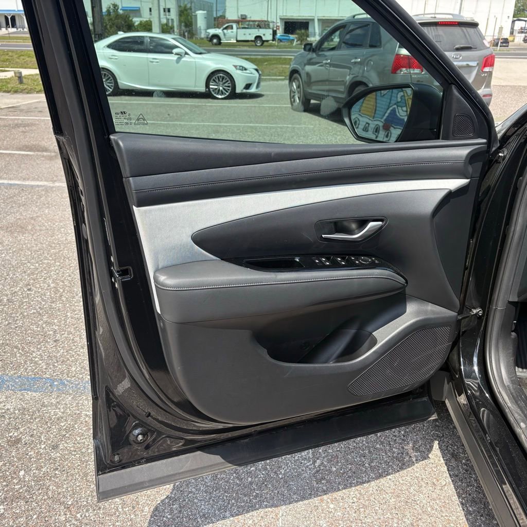 Certified 2025 Hyundai Santa Cruz SEL image 10