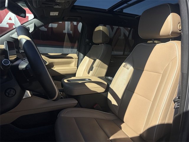 Used 2022 Chevrolet Tahoe Premier image 11