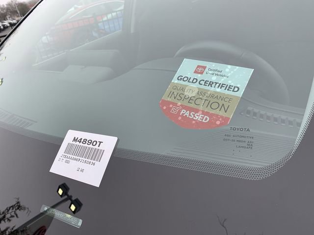 Used 2023 Toyota Venza LE image 37