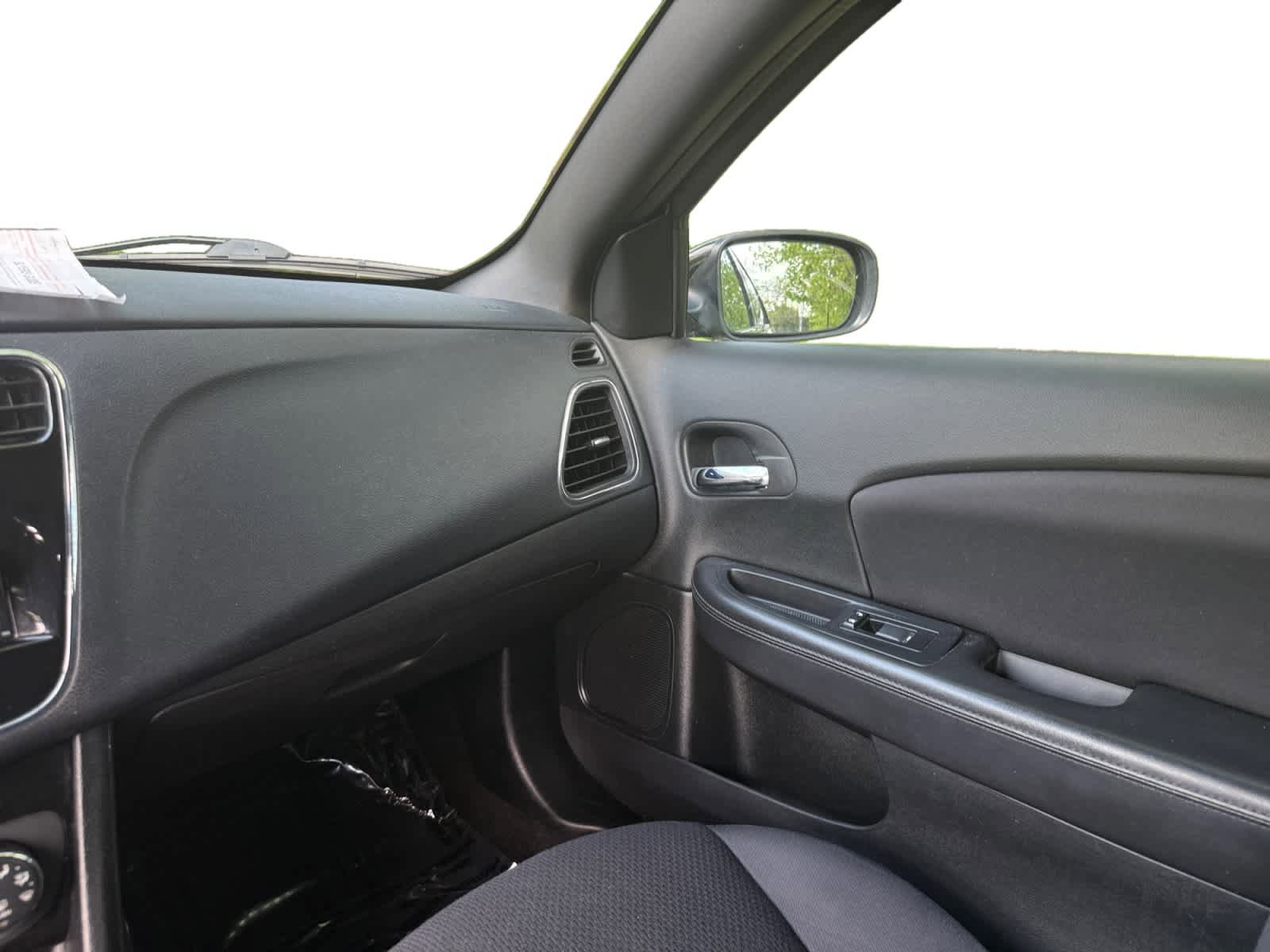 Used 2013 Chrysler 200 Touring w/ Cold Weather Group FWD image 19