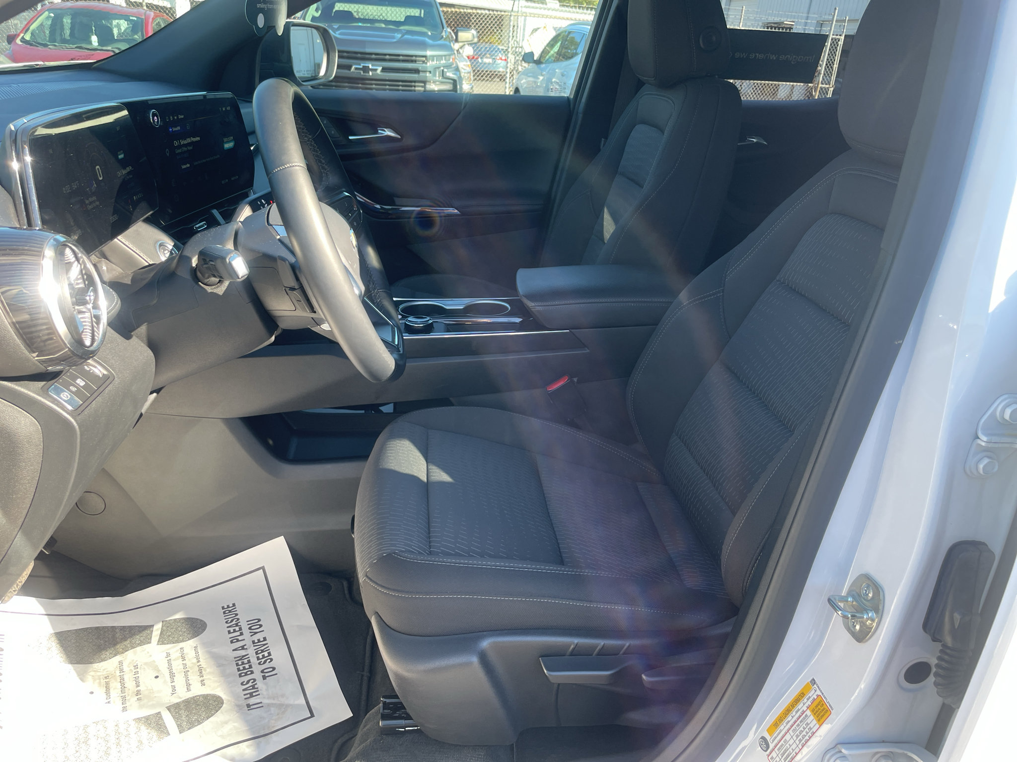 Certified 2026 Chevrolet Equinox LT FWD image 11
