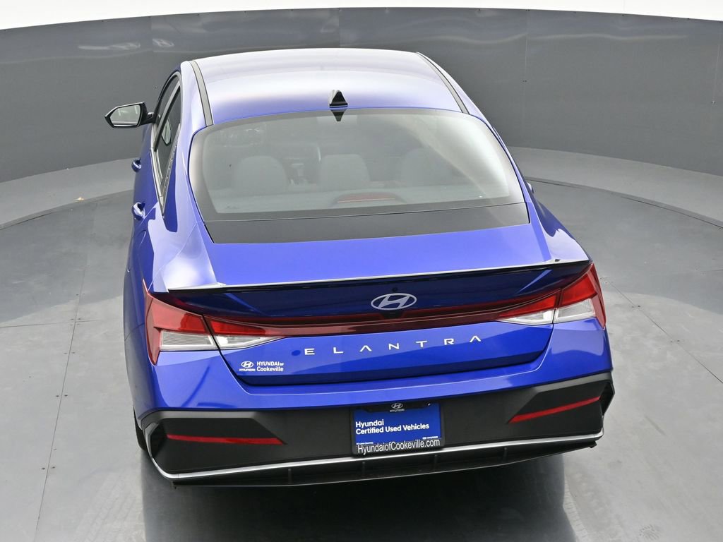 Certified 2025 Hyundai Elantra Sport image 32