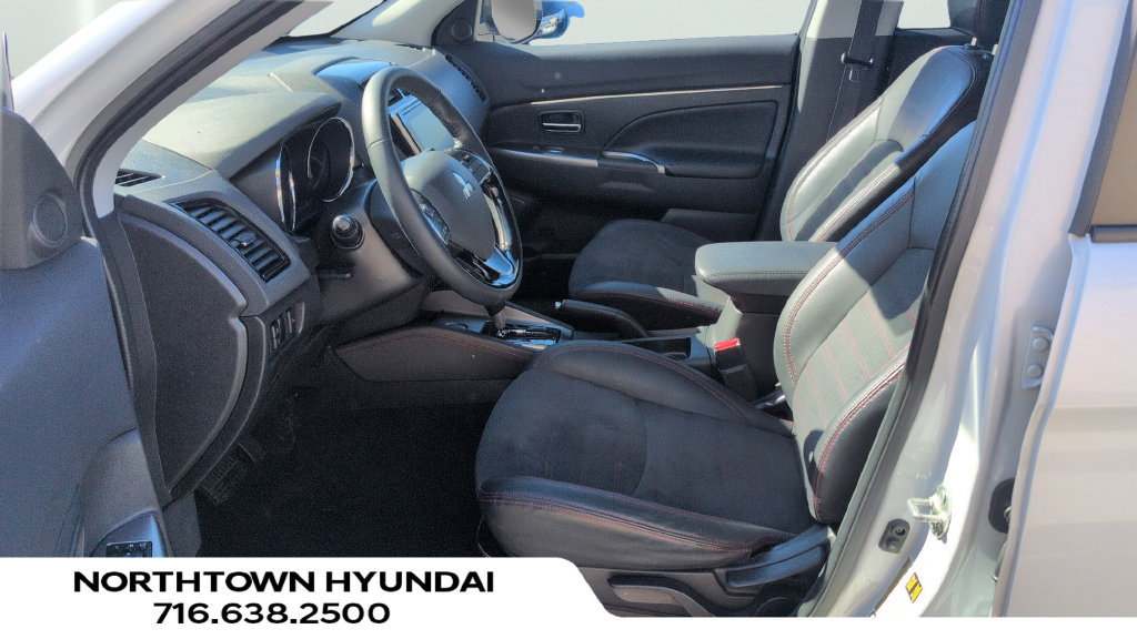 Used 2022 Mitsubishi Outlander Sport SE FWD image 15