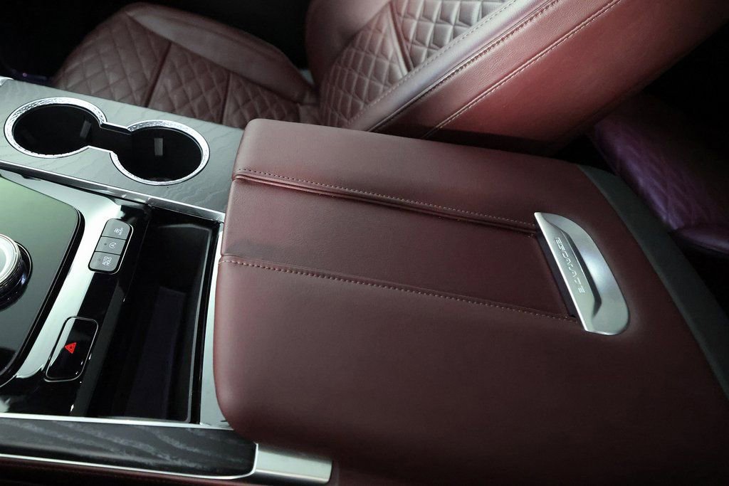 Used 2026 Cadillac Escalade ESV Sport w/ Touring Package image 43