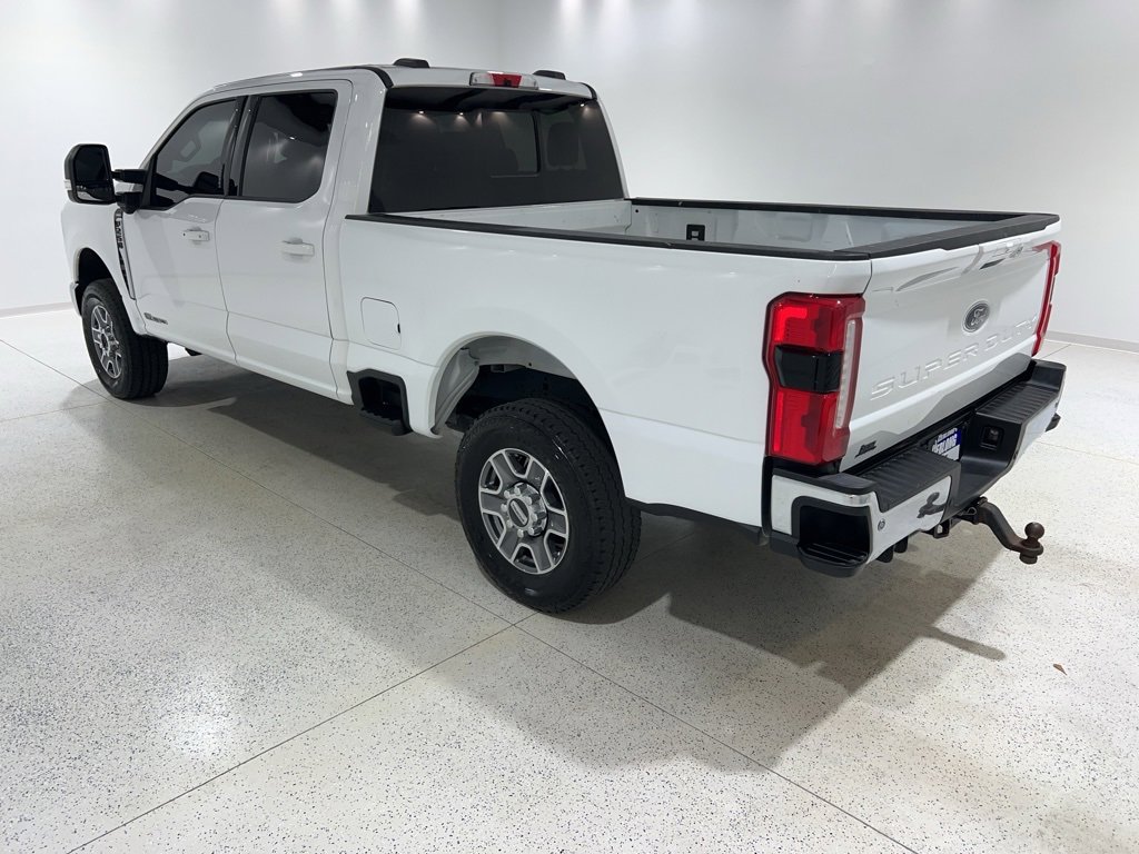 Used 2024 Ford F250 Lariat image 3