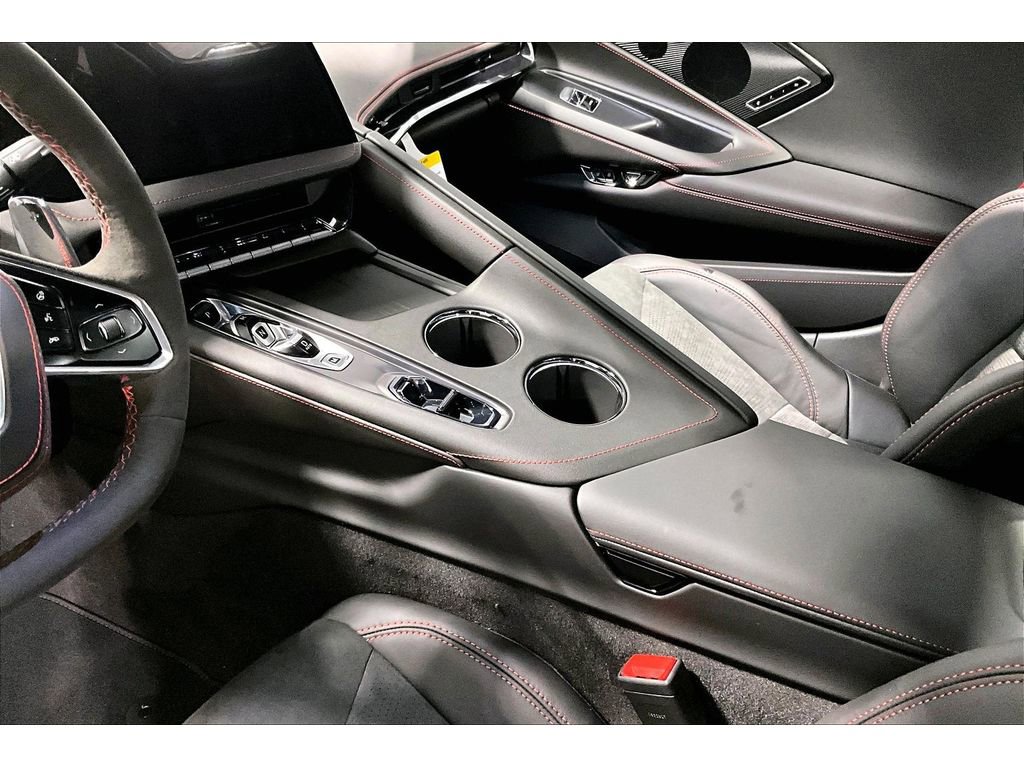 New 2026 Chevrolet Corvette 2LT w/ Stealth Interior Trim Package image 9