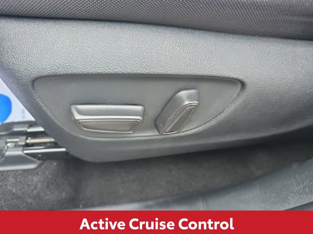 Used 2024 Toyota Highlander LE image 23