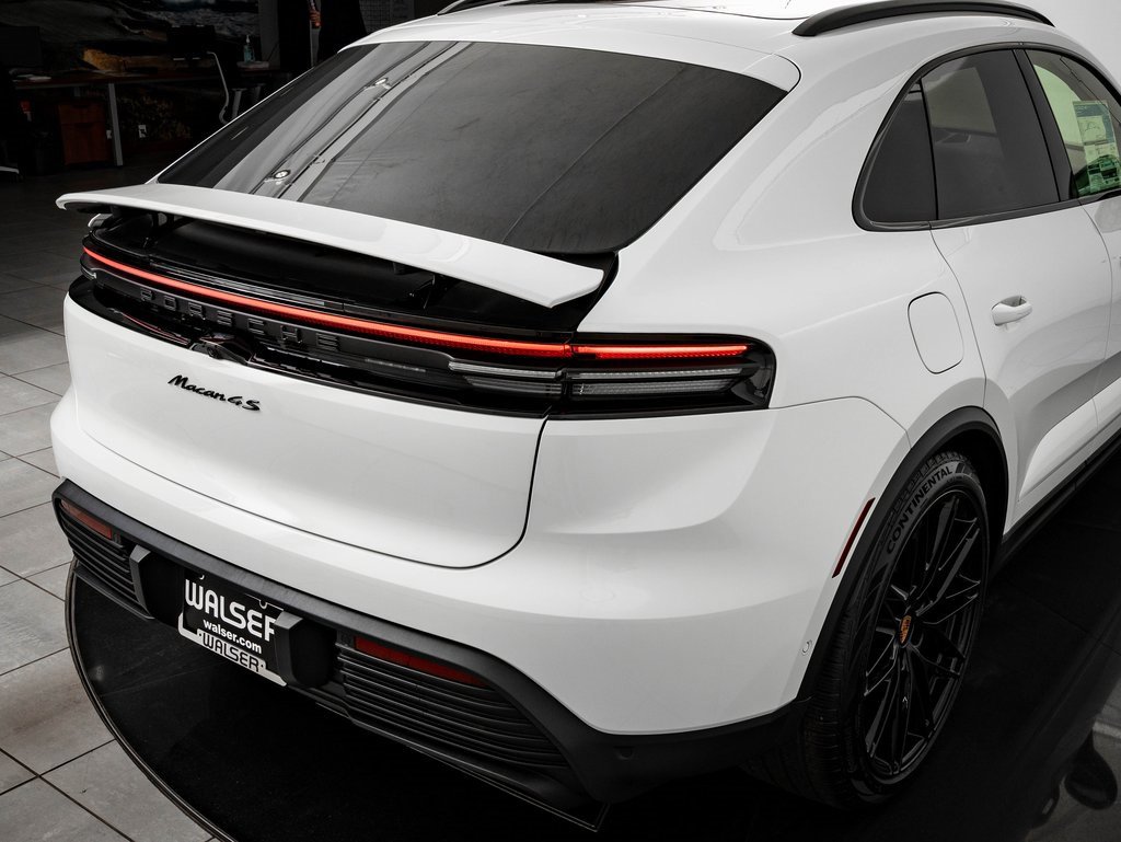 New 2026 Porsche Macan 4S Electric image 18