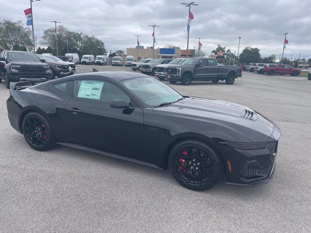 New 2026 Ford Mustang GT Premium w/ GT Performance Package RWD image 2