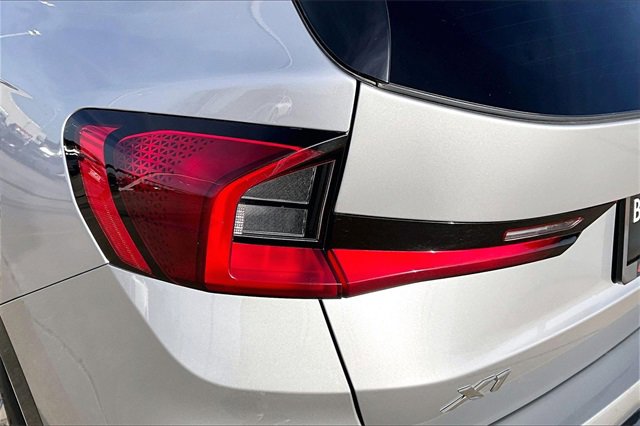 Used 2025 BMW X1 xDrive28i image 32