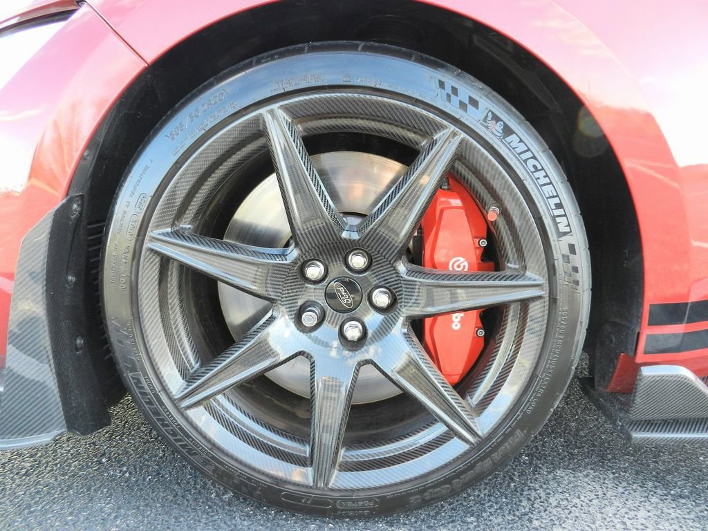 Used 2022 Ford Mustang Shelby GT500 w/ Carbon Fiber Track Pack image 34