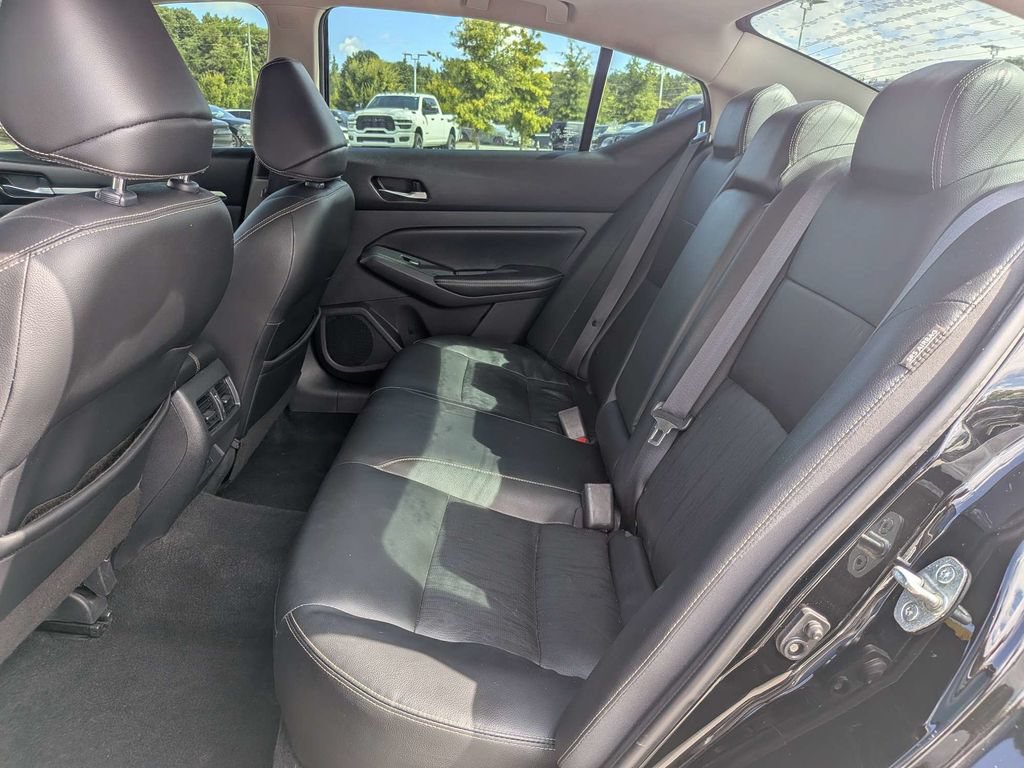 Used 2019 Nissan Altima 2.5 SL FWD image 12