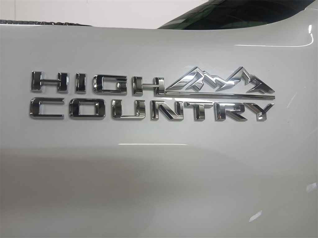 Used 2024 Chevrolet Silverado 2500 High Country w/ High Country Premium Package image 25