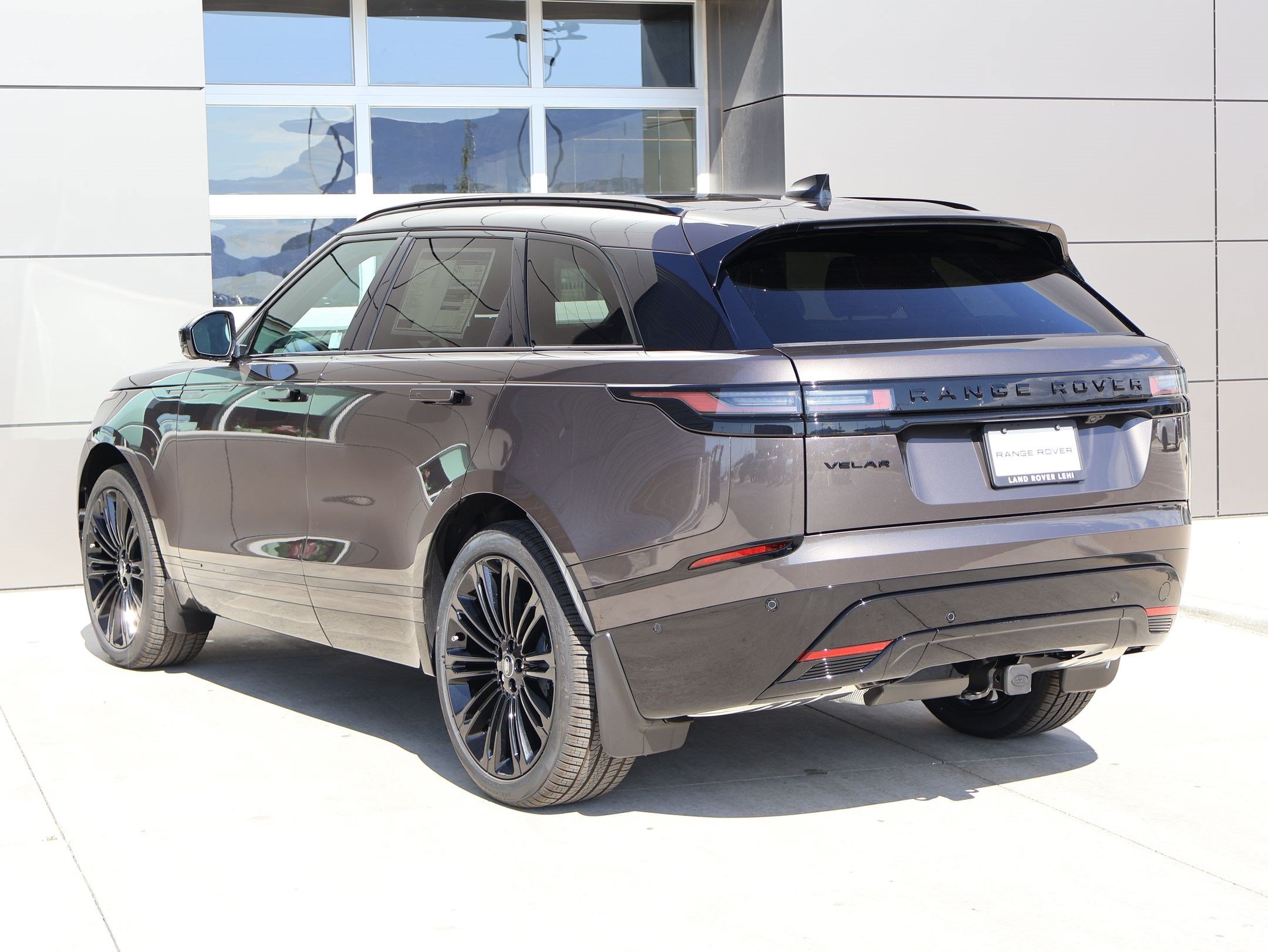 New 2026 Land Rover Range Rover Velar Belgravia AWD/4WD image 8