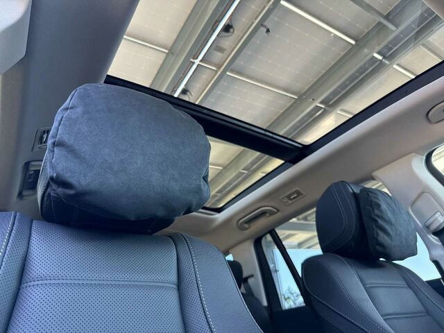 New 2026 Mercedes-Benz GLS 450 4MATIC image 16