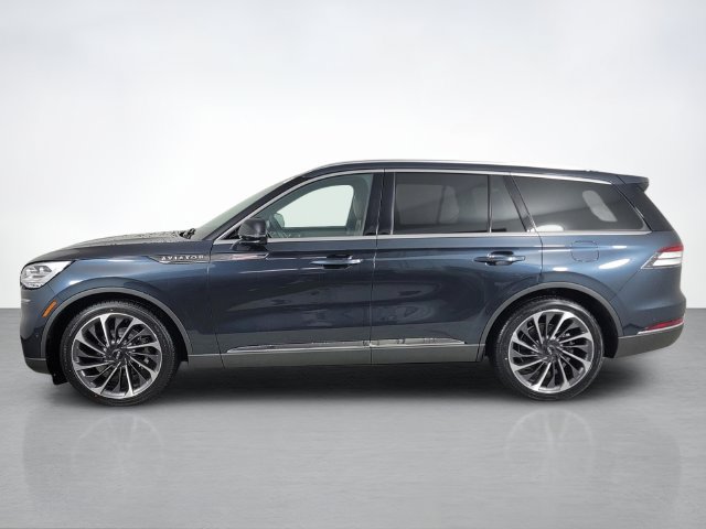 Used 2023 Lincoln Aviator Reserve w/ Equipment Group 201A AWD/4WD image 6