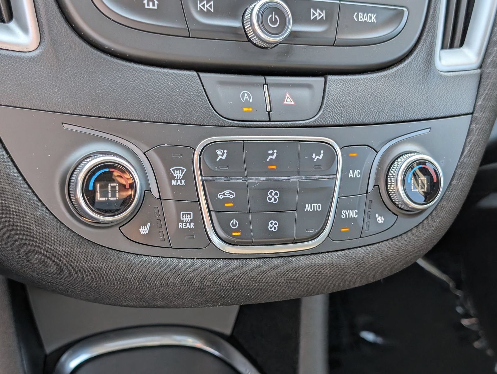 Used 2024 Chevrolet Malibu LT FWD image 26