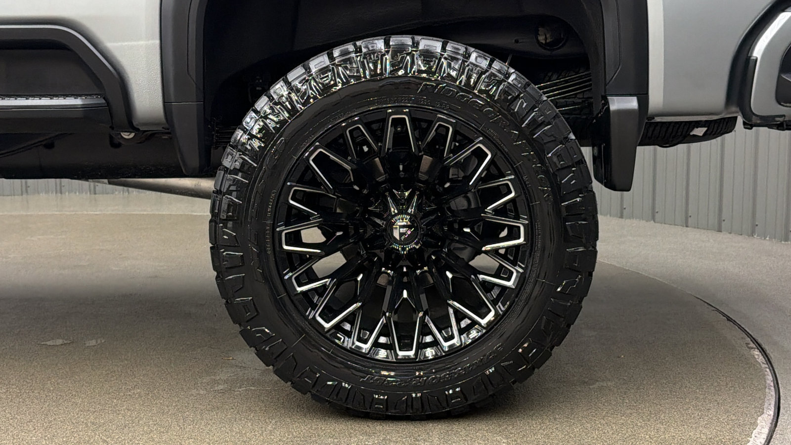 Used 2026 GMC Sierra 2500 Denali Ultimate w/ LPO, GMC Protection Package AWD/4WD image 12