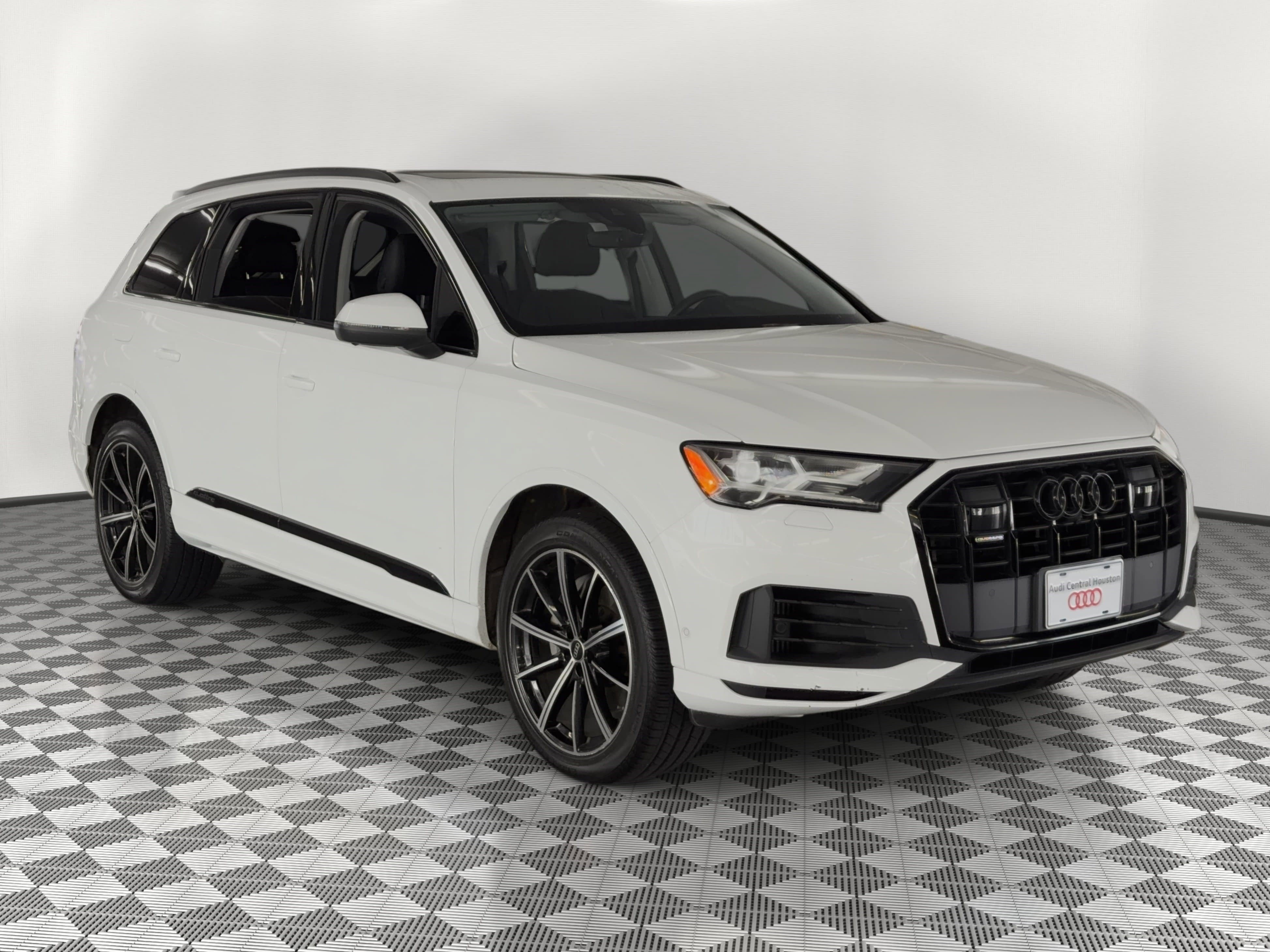 Used 2023 Audi Q7 3.0T Premium Plus image 7