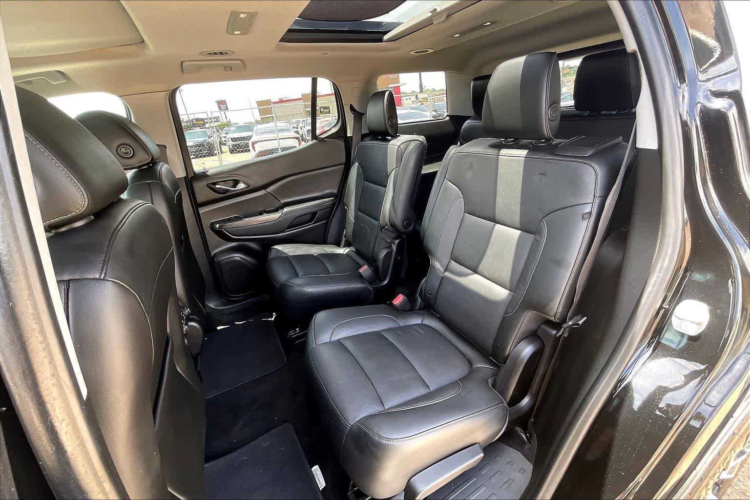 Used 2019 GMC Acadia SLT w/ Black Edition FWD image 29