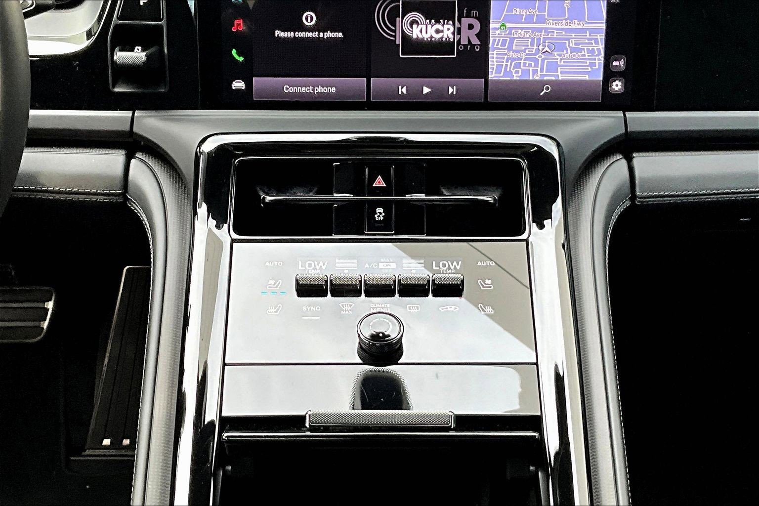 Used 2025 Porsche Panamera 4 image 31