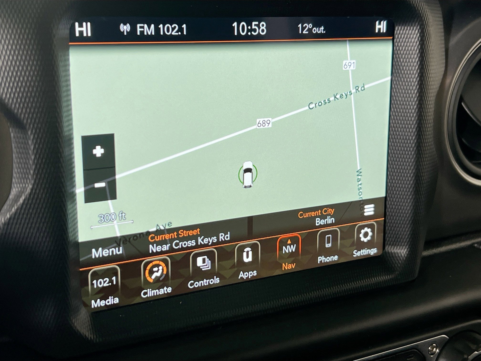 Used 2022 Jeep Gladiator Sport image 13