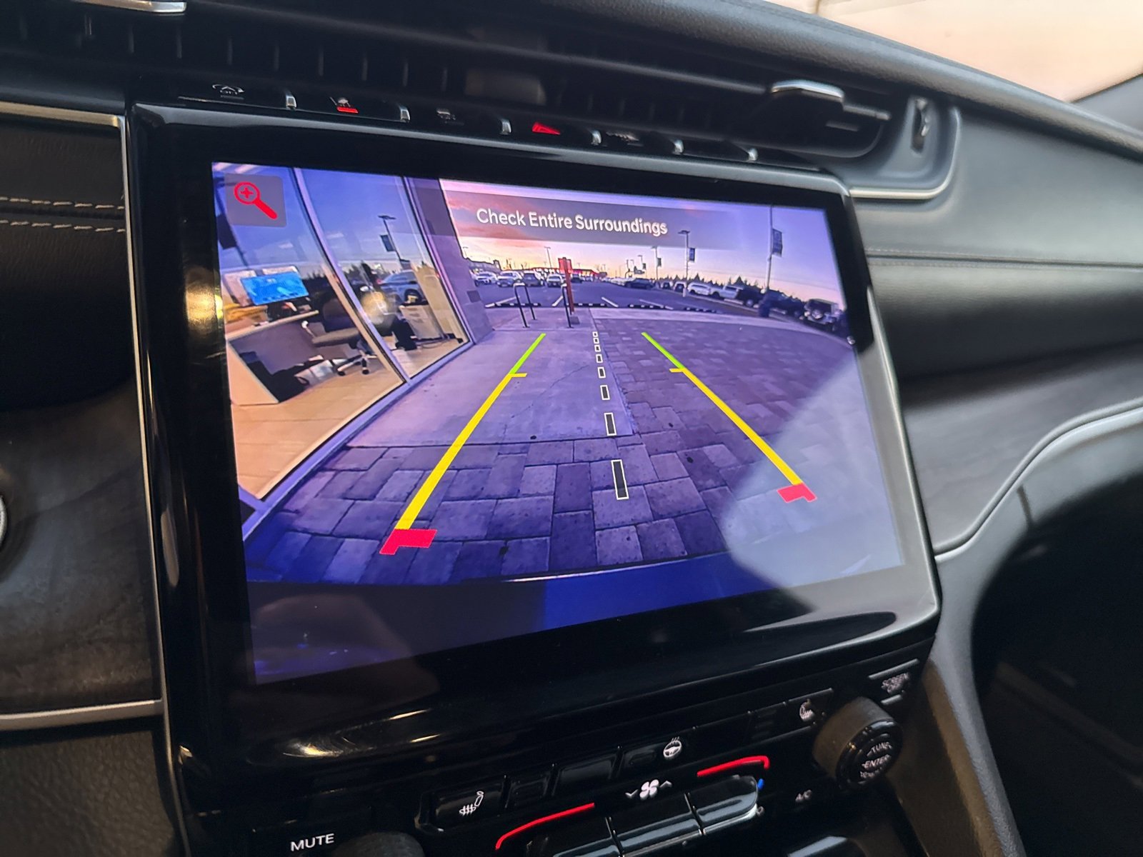 Used 2021 Jeep Grand Cherokee L Limited image 24