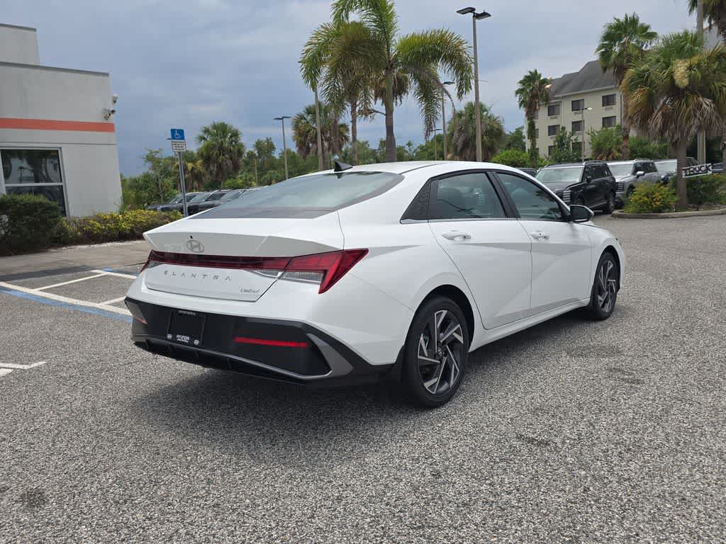 New 2026 Hyundai Elantra Limited FWD image 7
