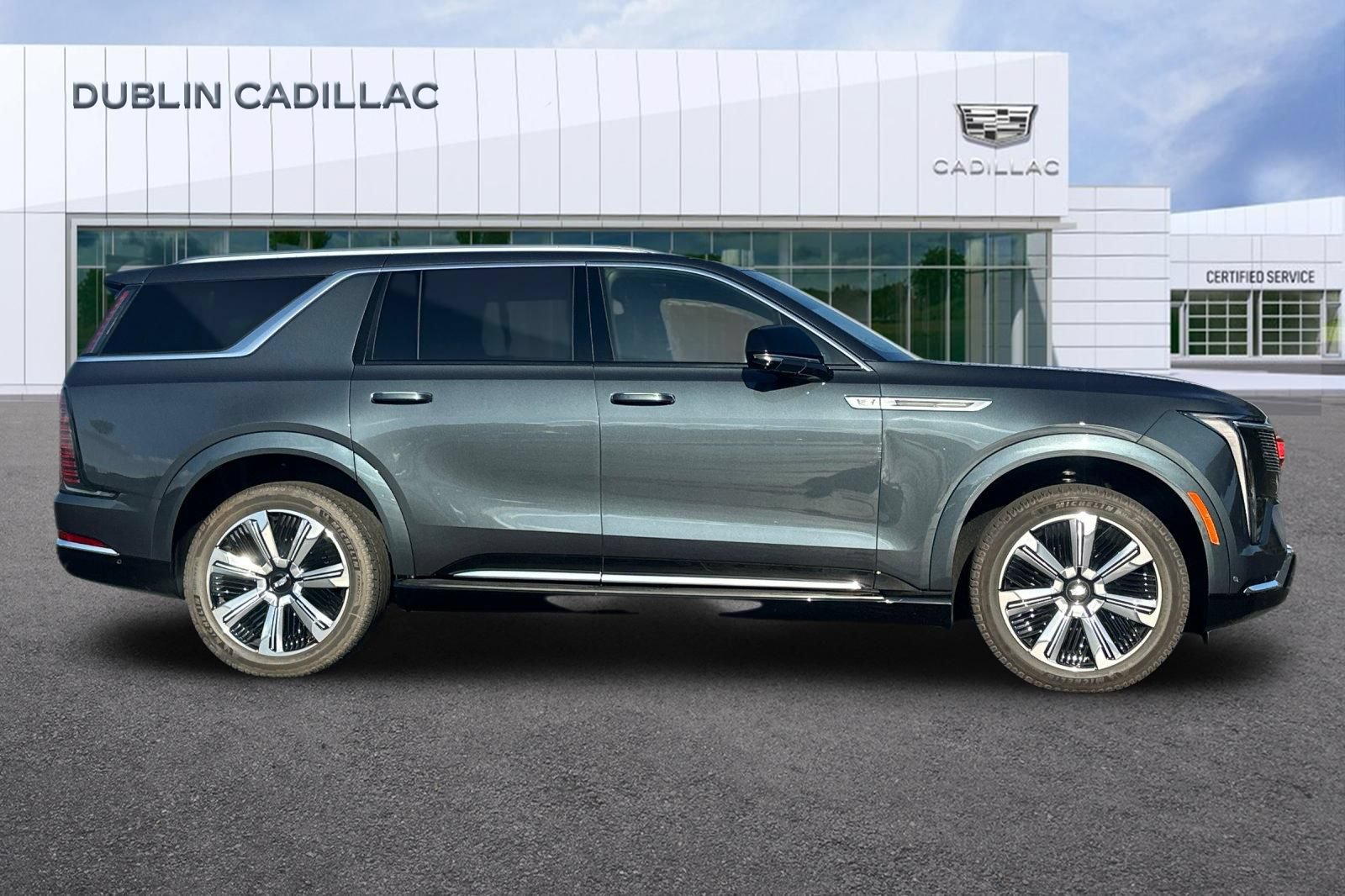 Certified 2026 Cadillac Escalade IQL Luxury AWD/4WD image 3