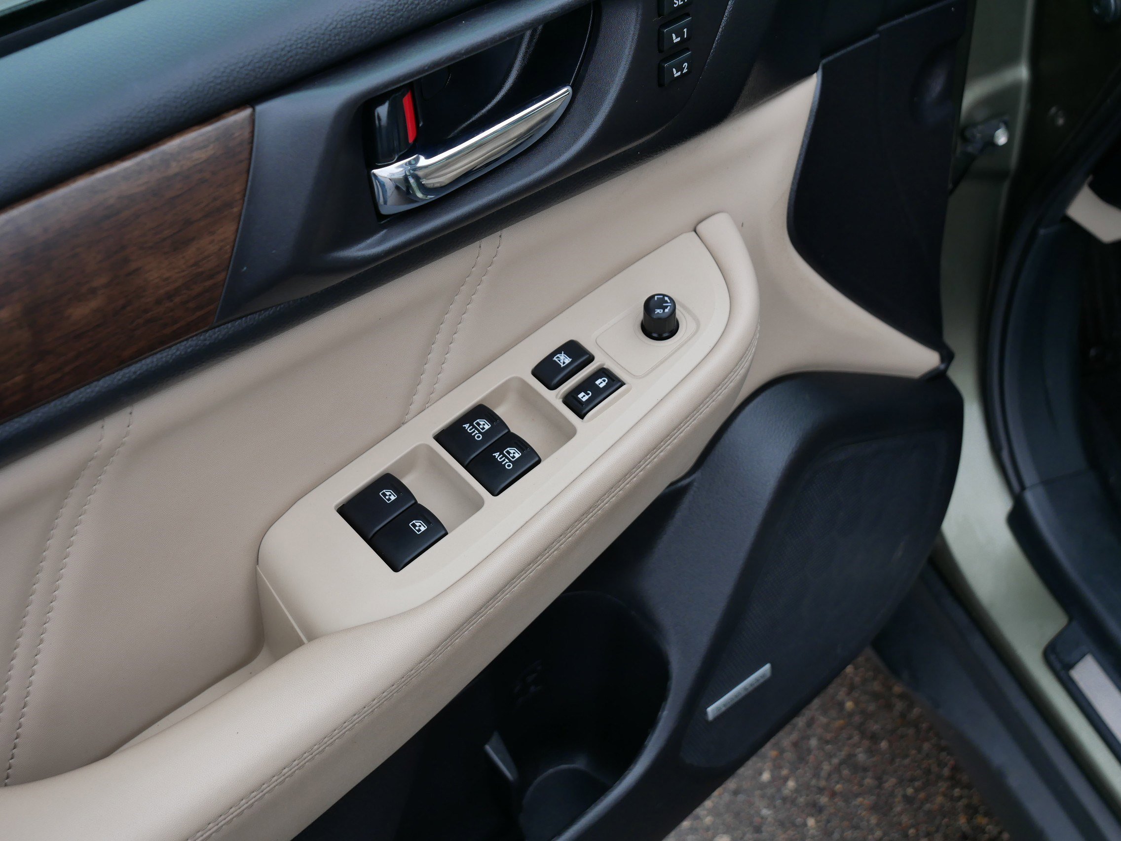 Used 2018 Subaru Outback 2.5i Limited image 19