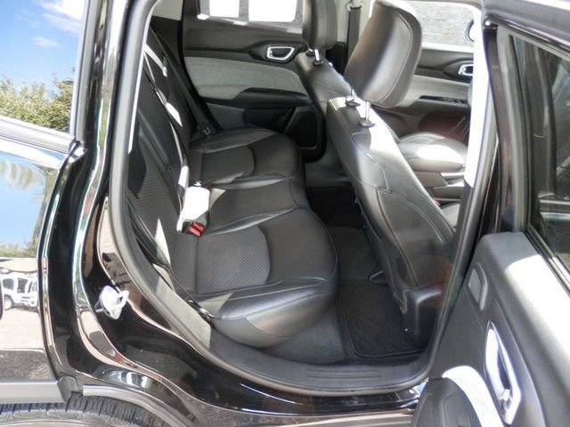 Used 2022 Jeep Compass Latitude w/ Sun and Sound Group AWD/4WD image 35