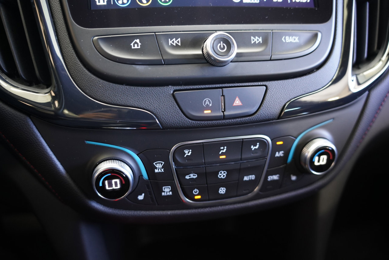 Used 2022 Chevrolet Equinox RS w/ RS Leather Package image 20