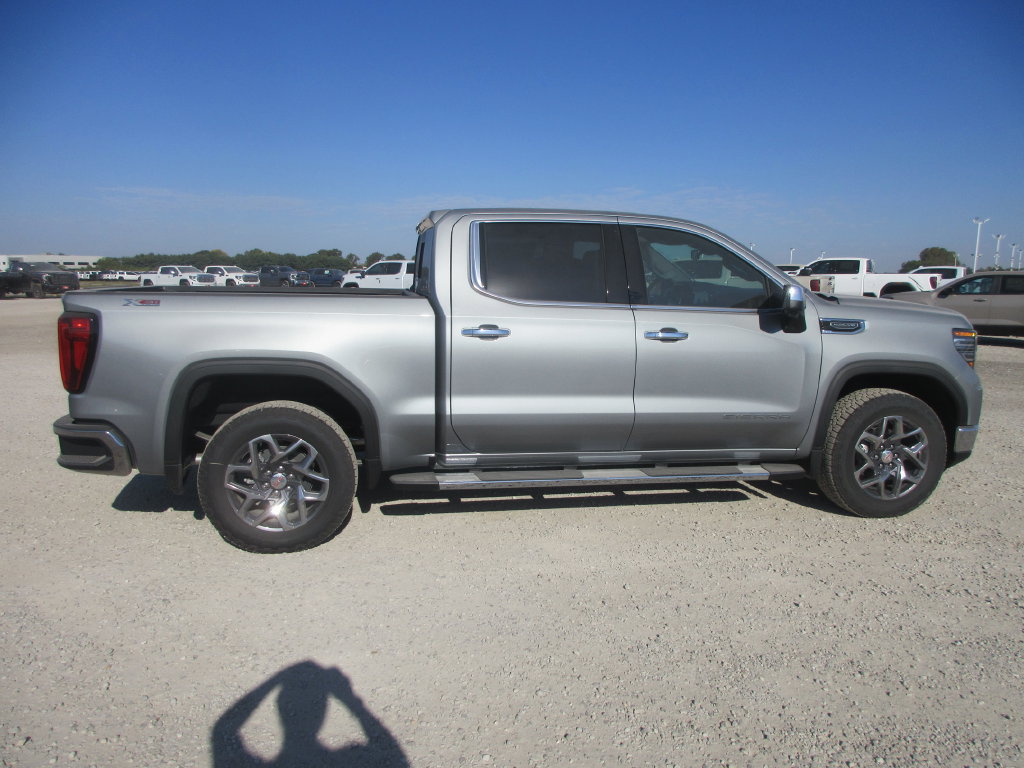 New 2026 GMC Sierra 1500 SLT w/ SLT Premium Plus Package AWD/4WD image 3