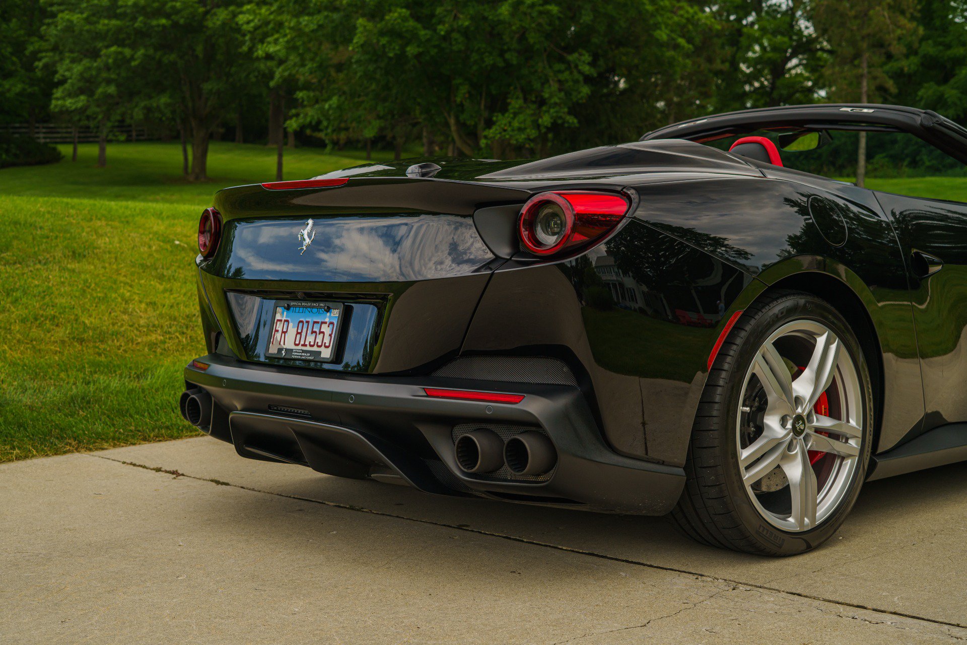 Used 2019 Ferrari Portofino RWD image 39