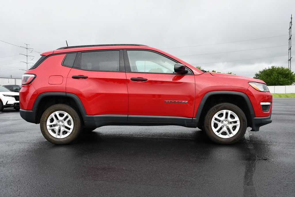 Used 2018 Jeep Compass Sport AWD/4WD image 8